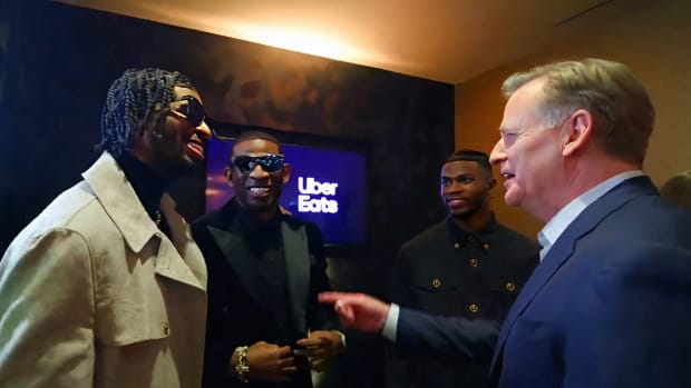 Roger Goodell with the Sanders family at NFL Honors
